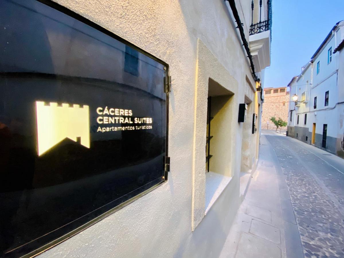 Apartamentos Caceres Central Suites "Torres De Caceres" Exterior photo